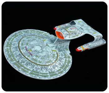 STAR TREK USS ENTERPRISE 1701 D 1/2500 SCALE SNAP KIT  