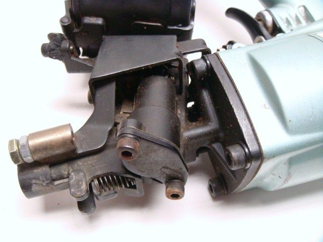 HITACHI VH 650 AIR COIL NAILER 1 1/2   2 1/2  