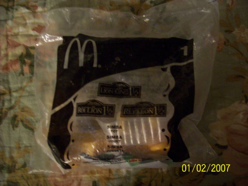 2004 MCDONALDS LION KING 1 1/2 #1 SIMBA HPPY MEAL TOY  