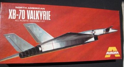 Aurora 370 250 North American XB 70 Valkyrie kit 1969  