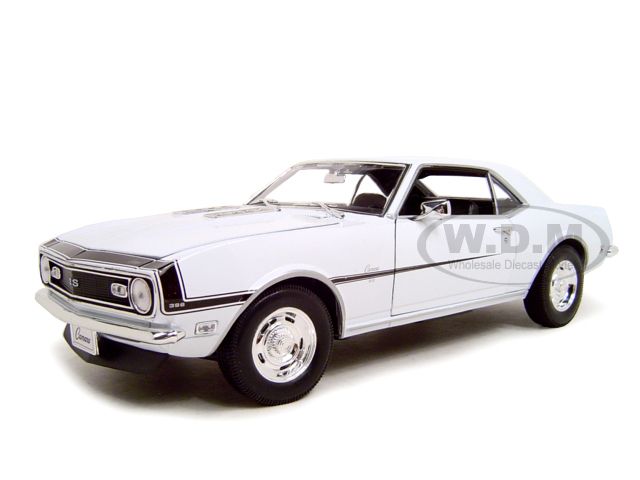 1968 CHEVROLET CAMARO SS 396 WHITE 118 DIECAST MODEL  