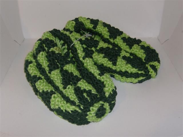 Hand Knit Slippers, Many Colors Wool or Phentex Style#2  