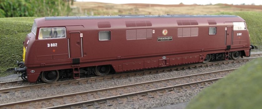 TMC Bachmann Class 42 BR Maroon Warship D802 Formidable  