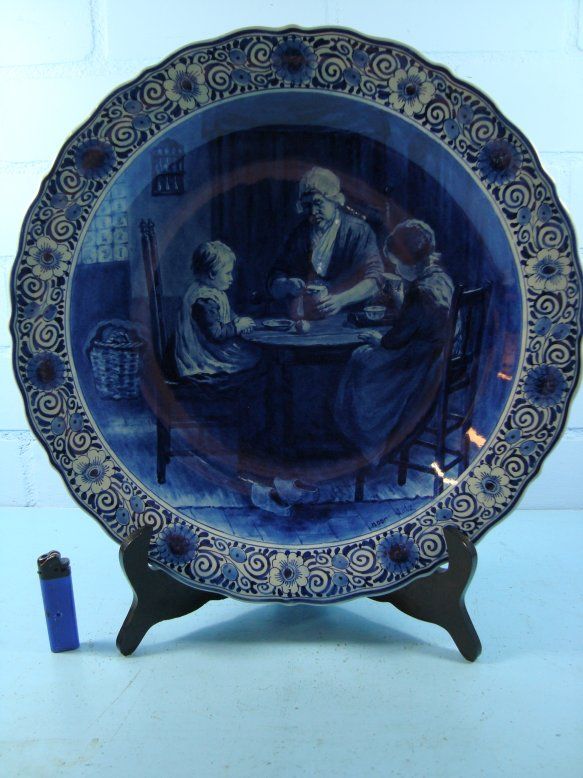 LARGE BLUE DELFT CHARGER PORCELEYNE FLES AFTER ARTZ  