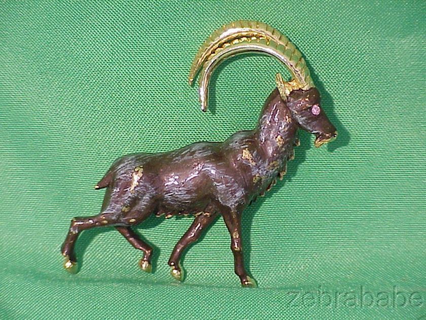 RARE Hattie Carnegie African Sable Antelope Pin Brooch  