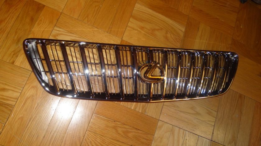 99 03 LEXUS RX300 ALL CHROME GRILLE W GOLD EMBLEM 00  