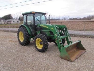 2006 JOHN DEERE 5525 4X4 TRACTOR WITH CAB AND LOADER, 500 HOURS, VERY 