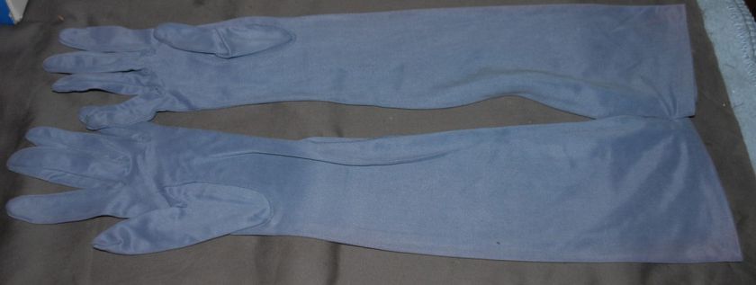 VTG 50s POWDER BLUE LONG OPERA LENGTH NYLON STRETCHY SIZE 7 1/2 