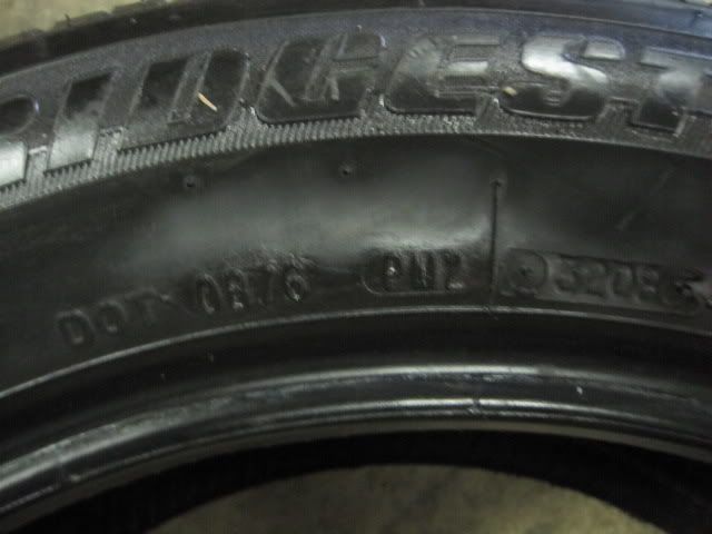 BRIDGESTONE TURANZA EL400 02 245/50/17 TIRE (T3306)  