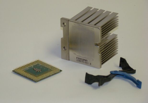 INTEL PIII S 1.26GHz 512/133 SL5QL SOCKET 370 CPU KIT  