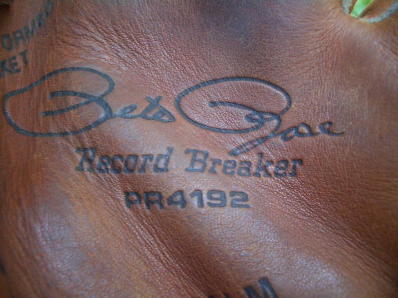   GLOVE, PETE ROSE #PR4192 (TY COBB) EXCELLENT MINUS PLEASE READ  