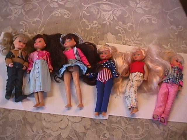 vintage 6 KID KORE DOLLS 8inch 1990 some original clothes ?  