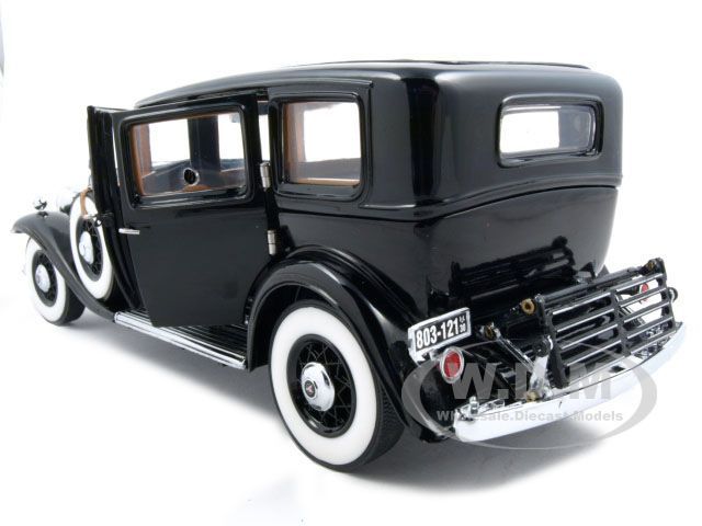 AL CAPONES ARMORED 1930 CADILLAC V 16 IMPERIAL 124  