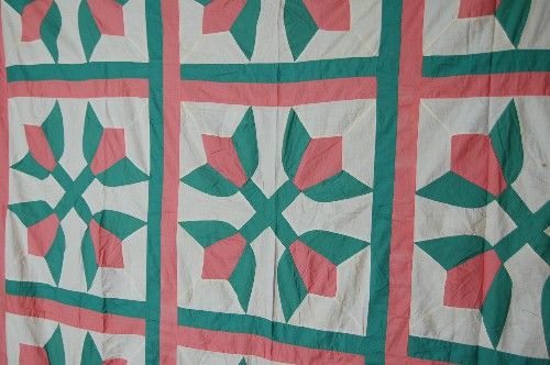 NICE 30s Pink & Green Cross Tulips Antique Quilt Top  