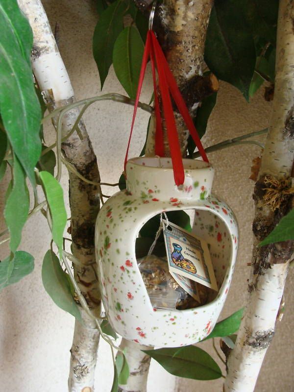 HAND CRAFTED CERAMIC BIRD FEEDER   NOEL #1  