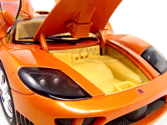 SALEEN S7 ORANGE 118 DIECAST MODEL  