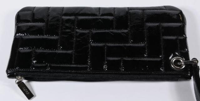 Hobo International Quilted Patent Large Leather Zippered Clutch Wallet 