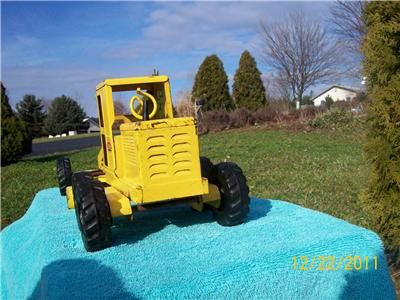   Nice Original Pressed Steel 1960,s ROAD GRADER Fully working  