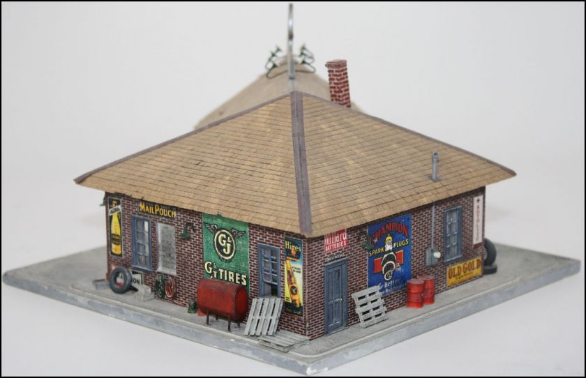 MICRO SCALE MODELS CORNER GAS & OIL GARAGE DIORAMA HO BUILT UP 