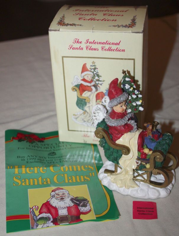 The International Santa Collection Switzerland SC40  