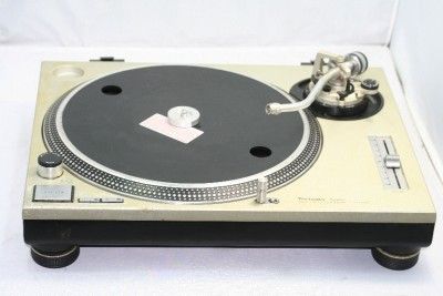 Two (2) TECHNICS SL 1200 MK2 TURNTABLE PLUS MIXER  