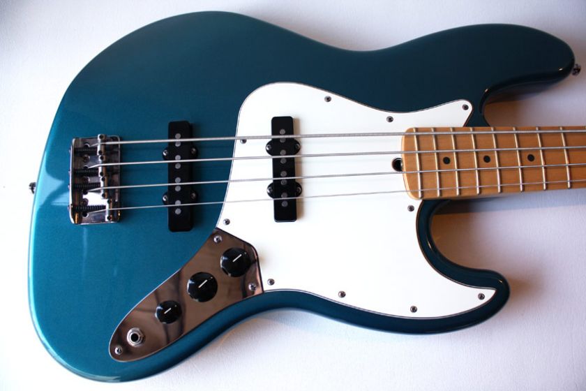   BASS RARE MINT TEAL USA $250 PRICE DROP MIA AMERICAN US J BASS  