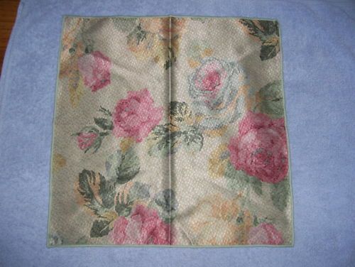 Pottery Barn Hammered Satin Roses Christmas Napkins NEW  