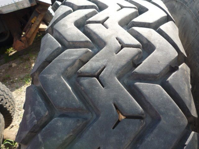 Michelin XVC 14.00R24 tires motor grader lowboy tire  