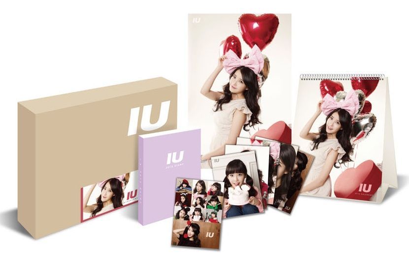 IU 2012 SEASON GREETING K POP ( Calendar+Diary​+Sticker+Poster+Post 