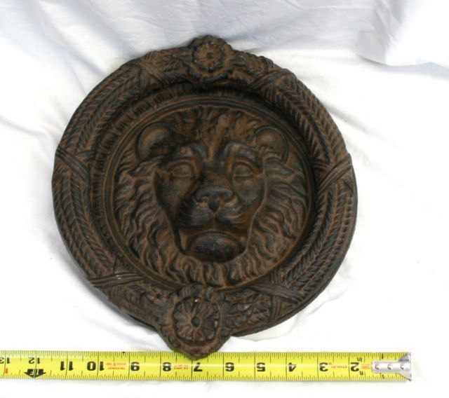 Stunning LION DOOR KNOCKER X Large  