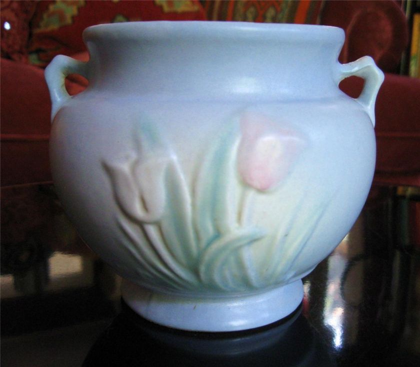 HULL POTTERY SUENO TULIP BLUE VASE Planter Jardiniere  