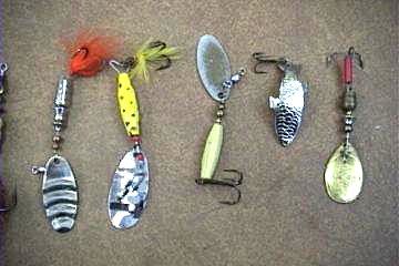 15 Old Used Fishing Spinners A 11  