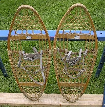 VINTAGE ANTIQUE BEAR PAW Snowshoes 32x12 SNOCRAFT  